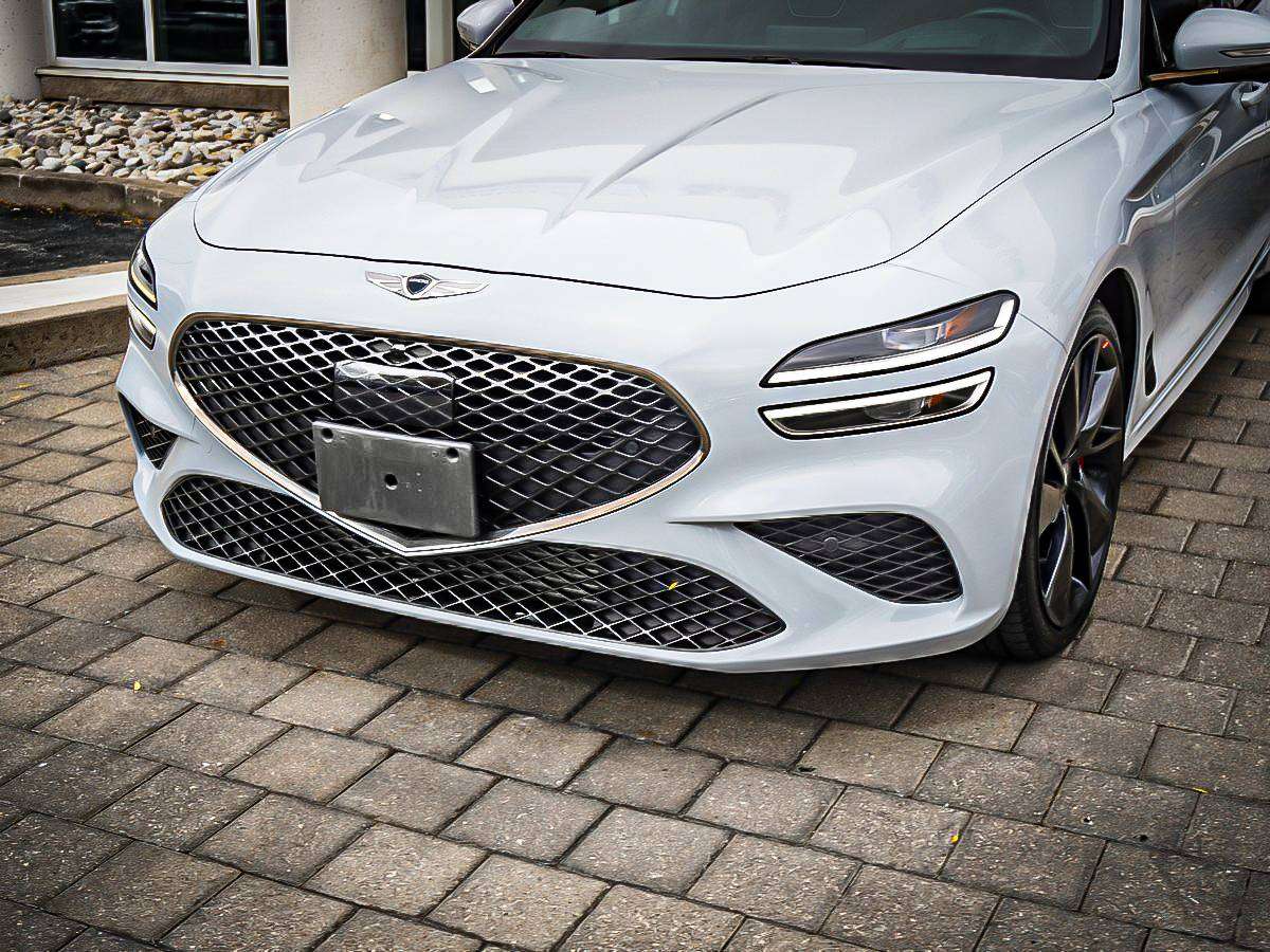 2022 Genesis G70