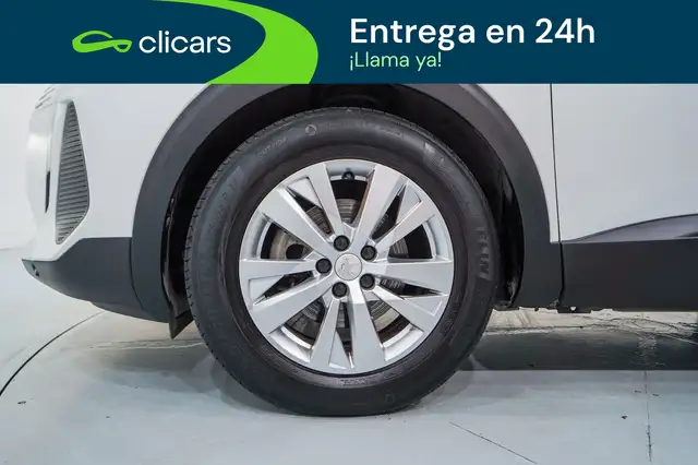 Peugeot 3008 view 11