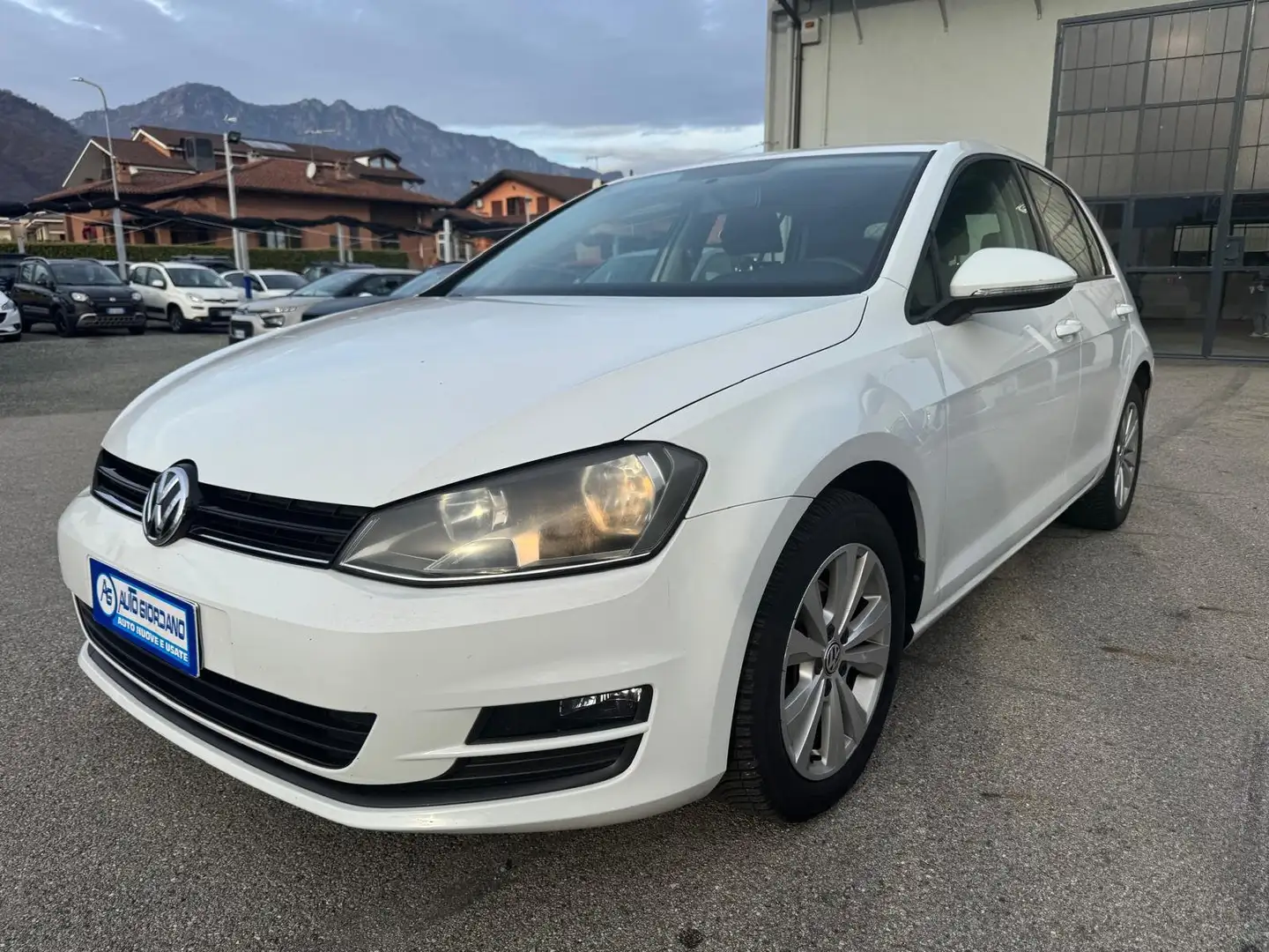 Volkswagen Golf 1.6 TDI 105CV 5P COMFORTLINE OTTIME CONDIZIONI Weiß - 1