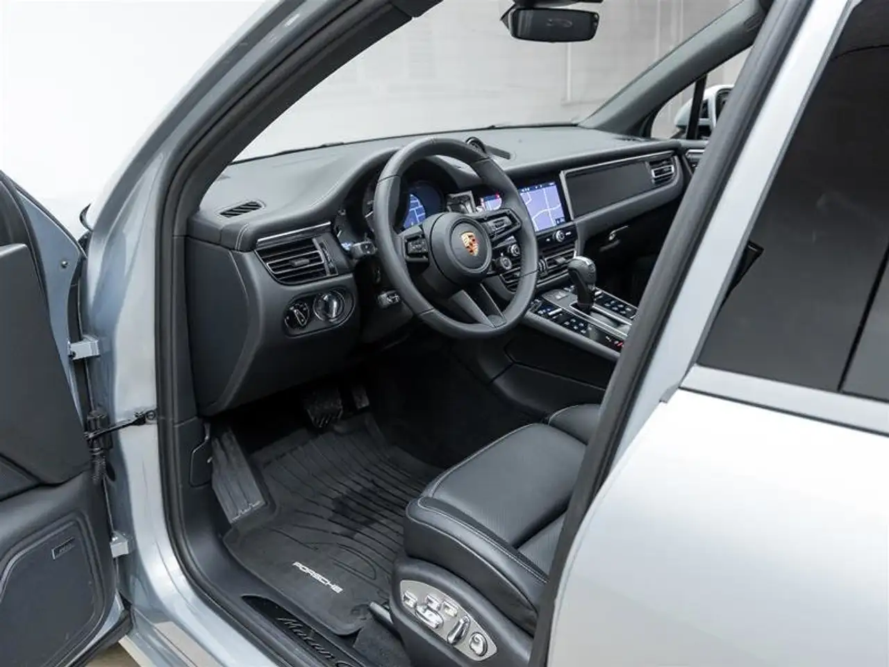 Porsche Macan снимка Porsche Macan