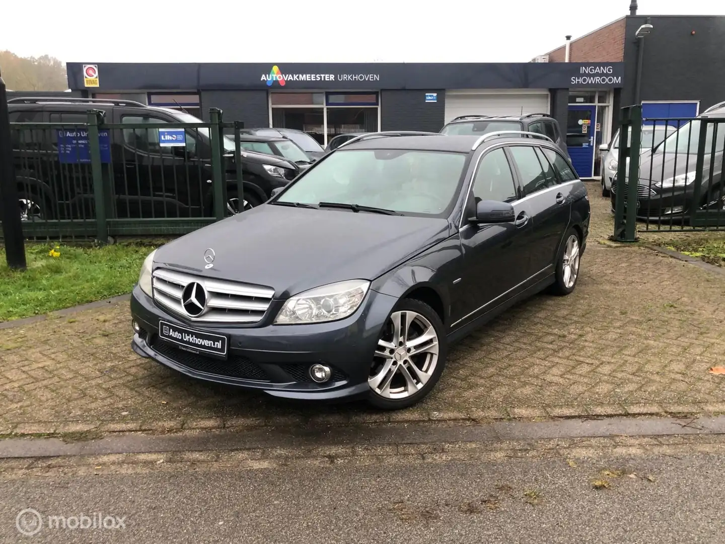 Mercedes-Benz C 180 Estate CGI BlueEFFICIENCY Business Class Avantgard Grijs - 1
