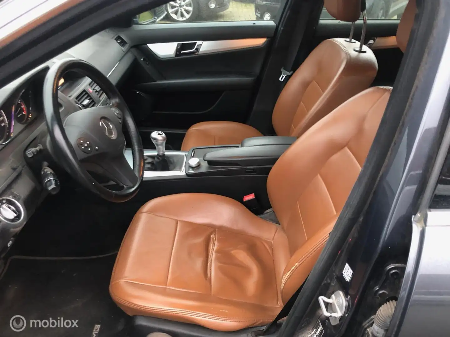 Mercedes-Benz C 180 Estate CGI BlueEFFICIENCY Business Class Avantgard Grijs - 2