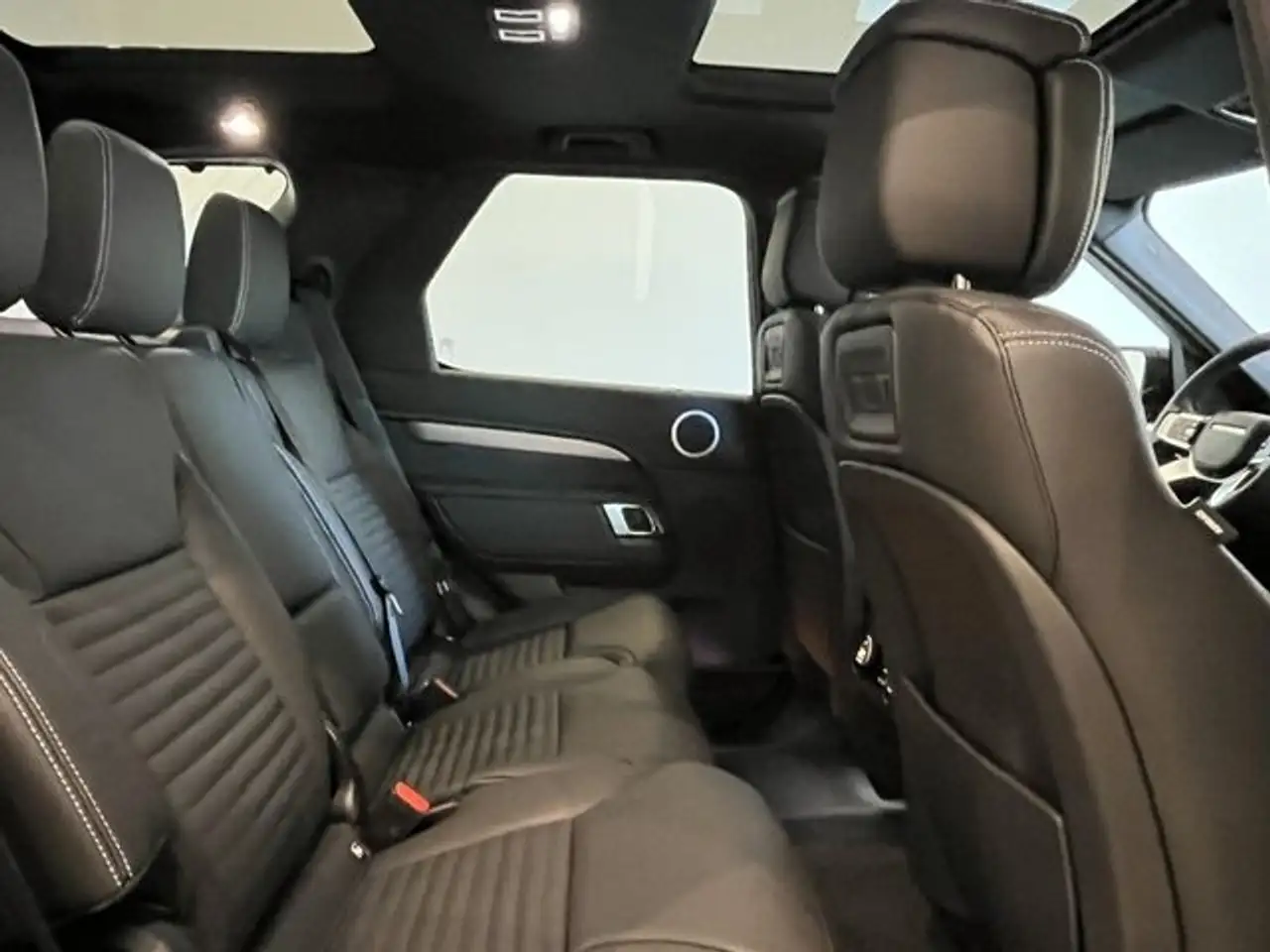 Land Rover Discovery 5 Dynamic HSE D250 AWD Panoramadach 5