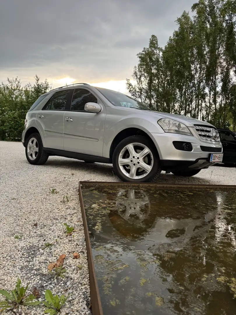 Mercedes-Benz ML 280 280 CDI 4MATIC – Frisch vorgeführt Plateado - 1