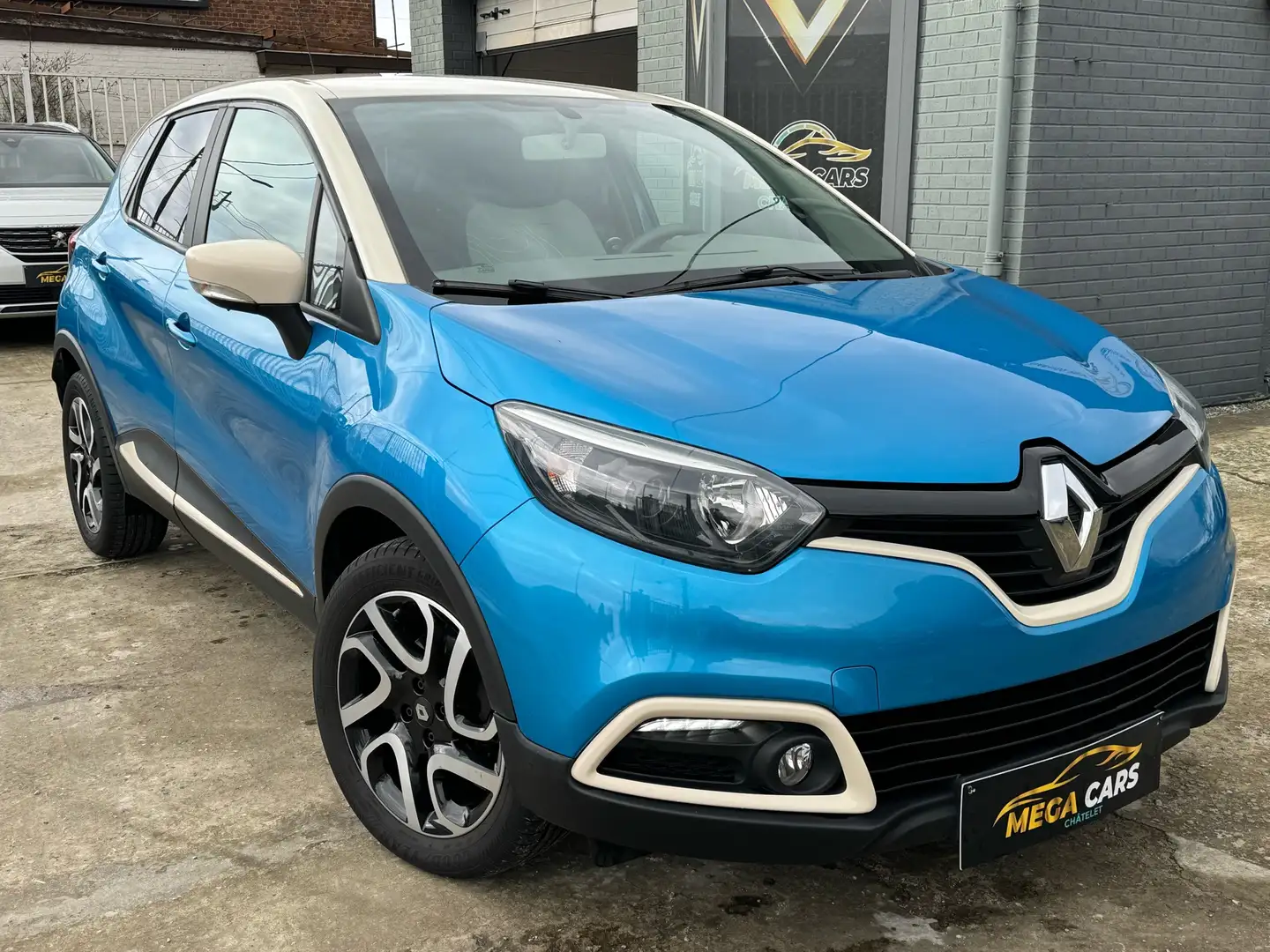 Renault Captur 1.2 tce BOÎTE AUTOMATIQUE plava - 1