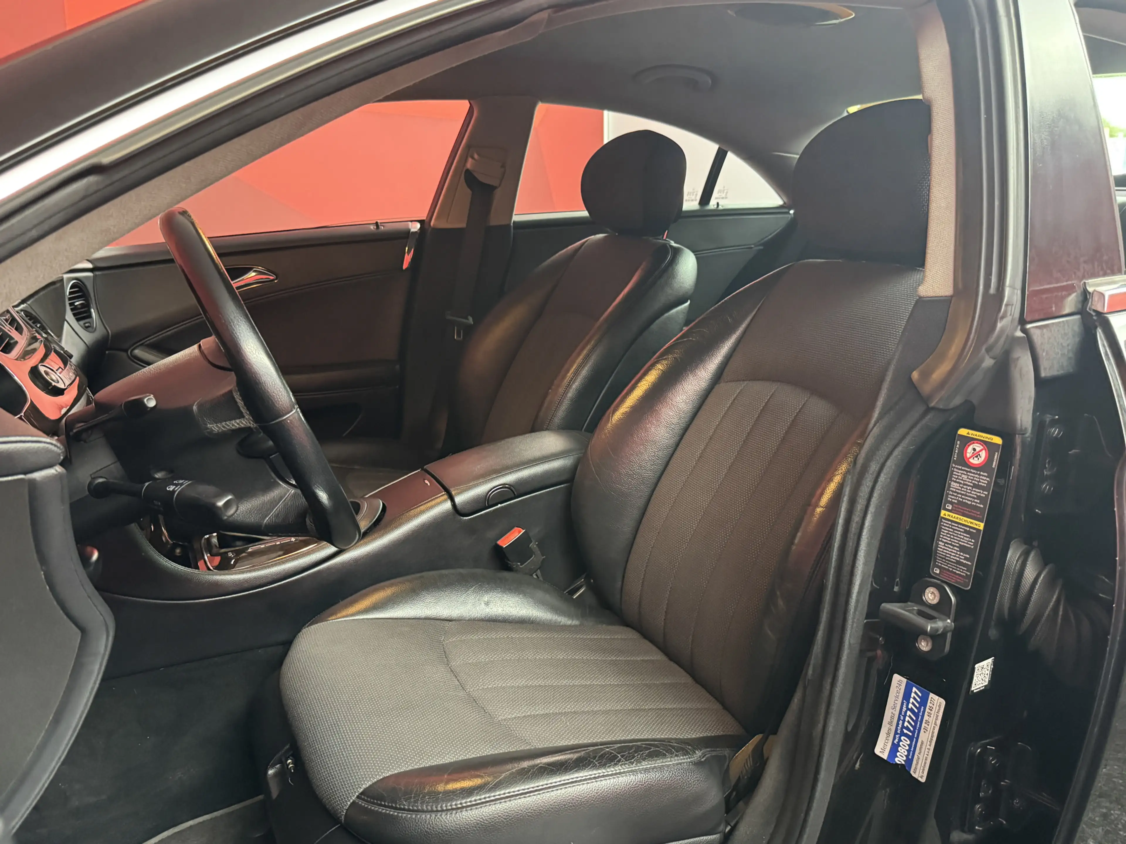 Mercedes-Benz CLS 350 | Nieuw Binnen! | Stoelverwarming | Clima | Automa — photo 4