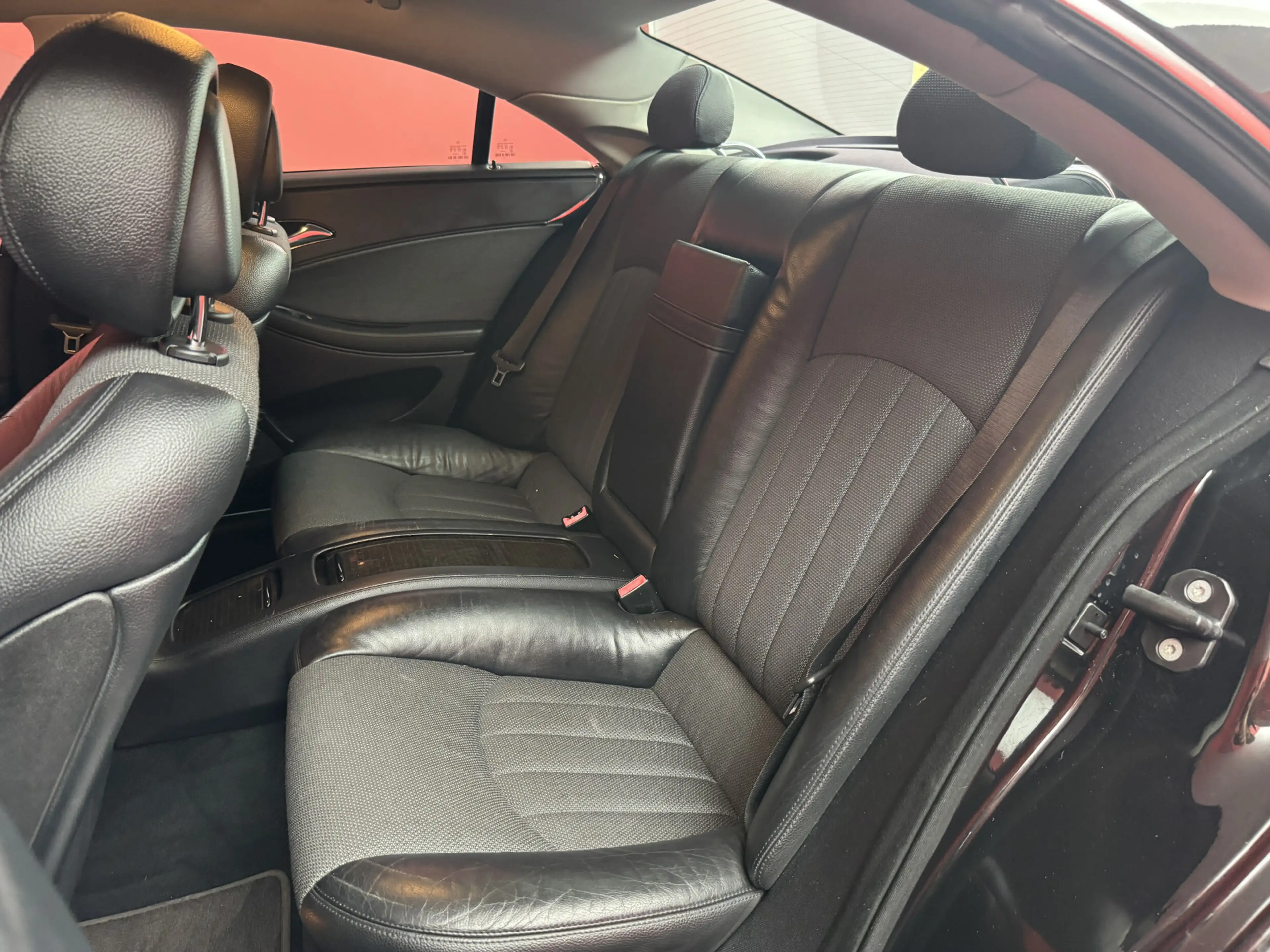 Mercedes-Benz CLS 350 | Nieuw Binnen! | Stoelverwarming | Clima | Automa — photo 5