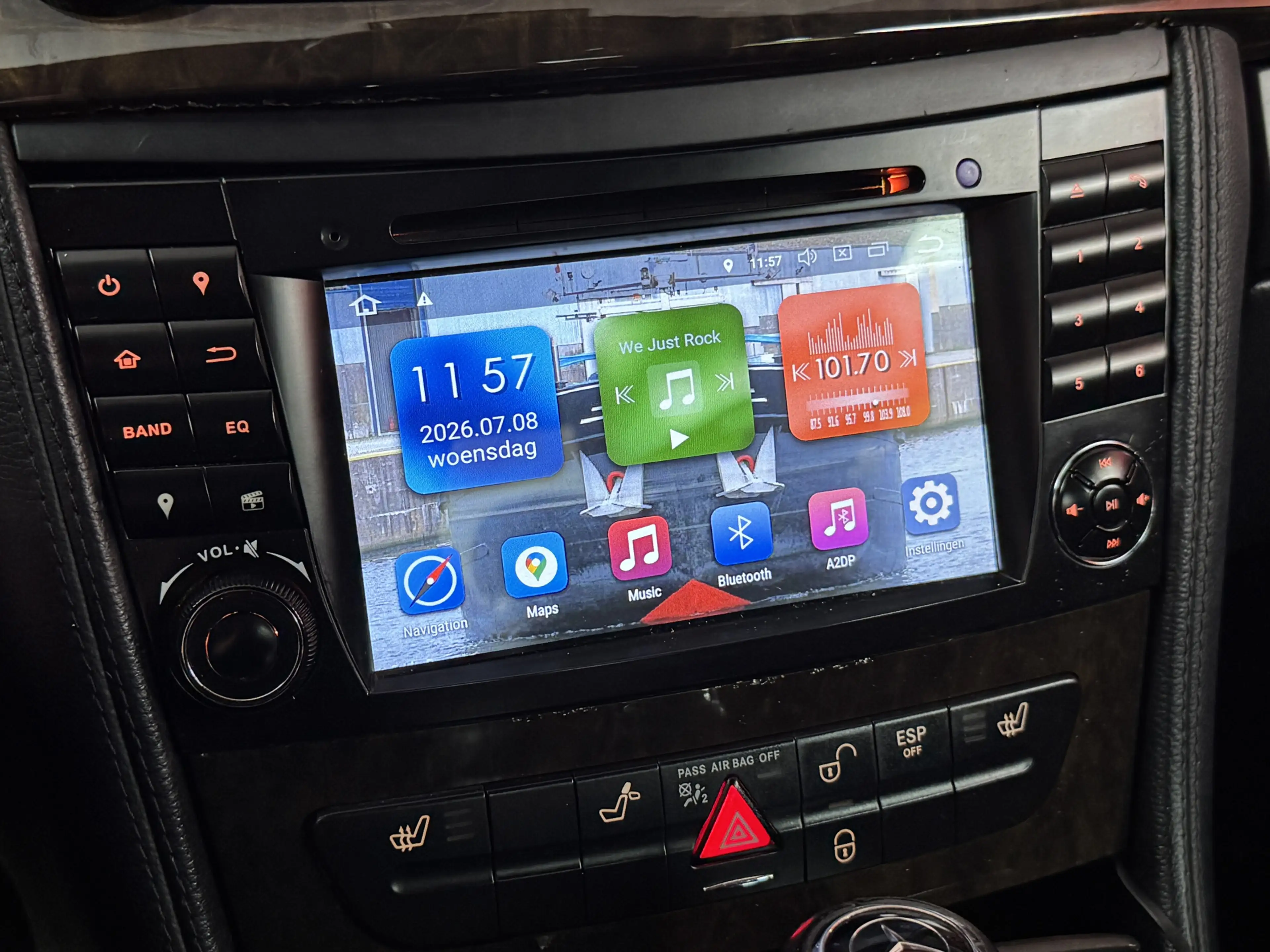 Mercedes-Benz CLS 350 | Nieuw Binnen! | Stoelverwarming | Clima | Automa — photo 15