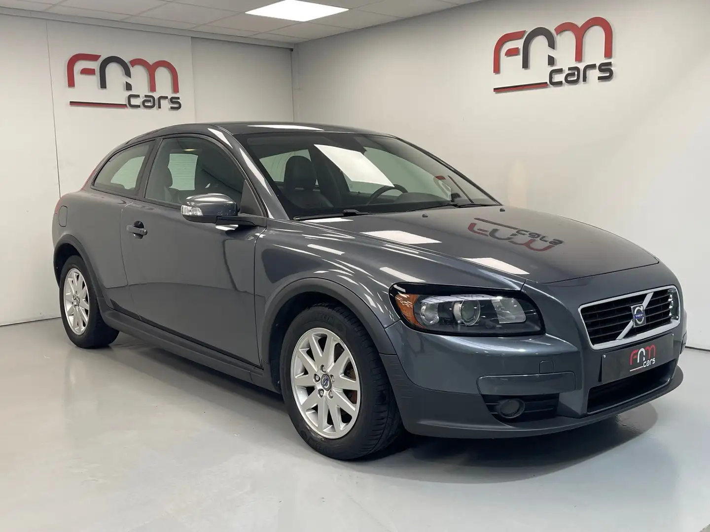 Volvo C30 2.0D Automaat Cruise Airco Leder Word gekeurd Grijs - 1