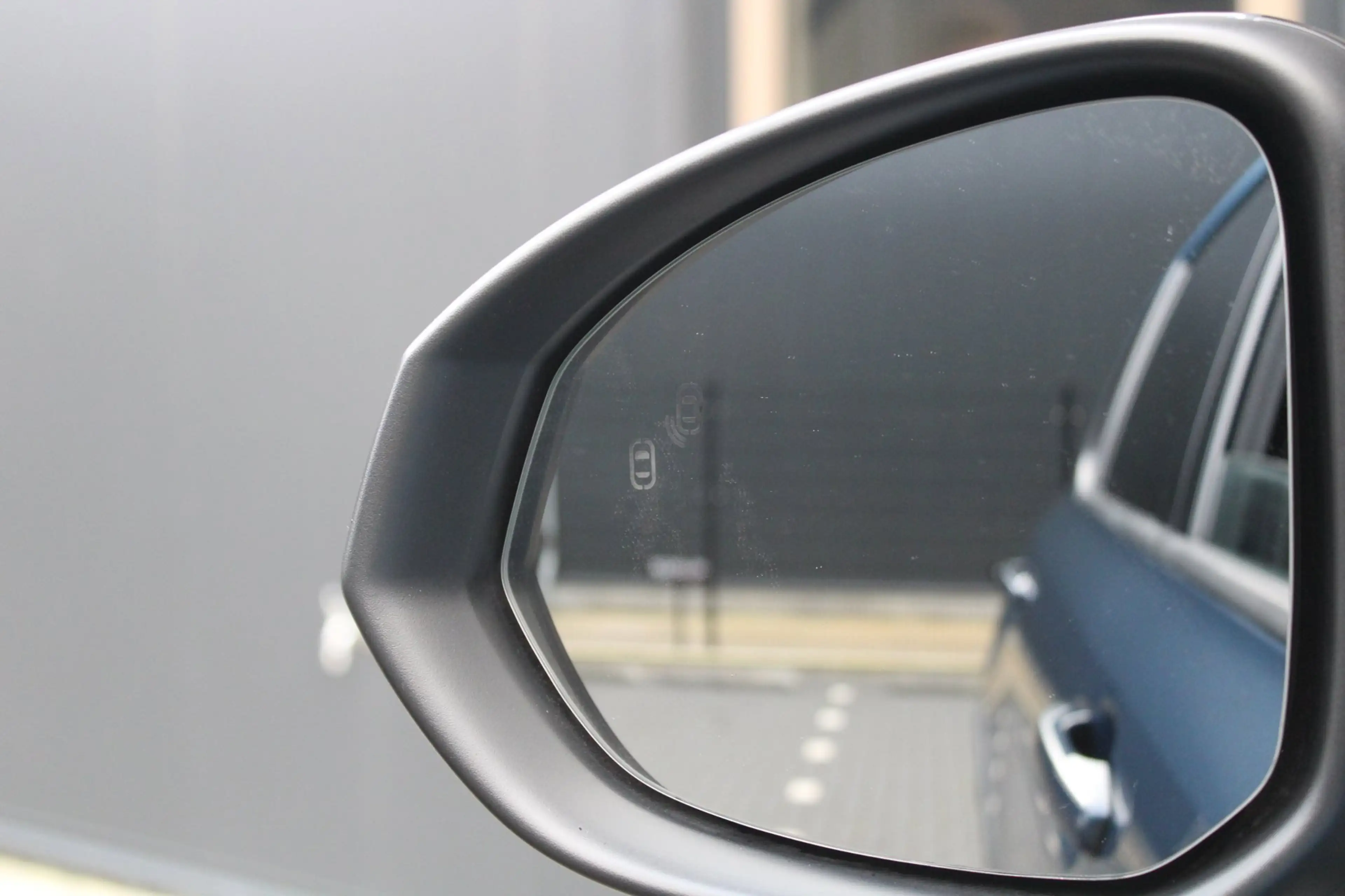 Lynk & Co 01 1.5 PHEV | Trekhaak | Black Pack | Pano | Stuurver — photo 22