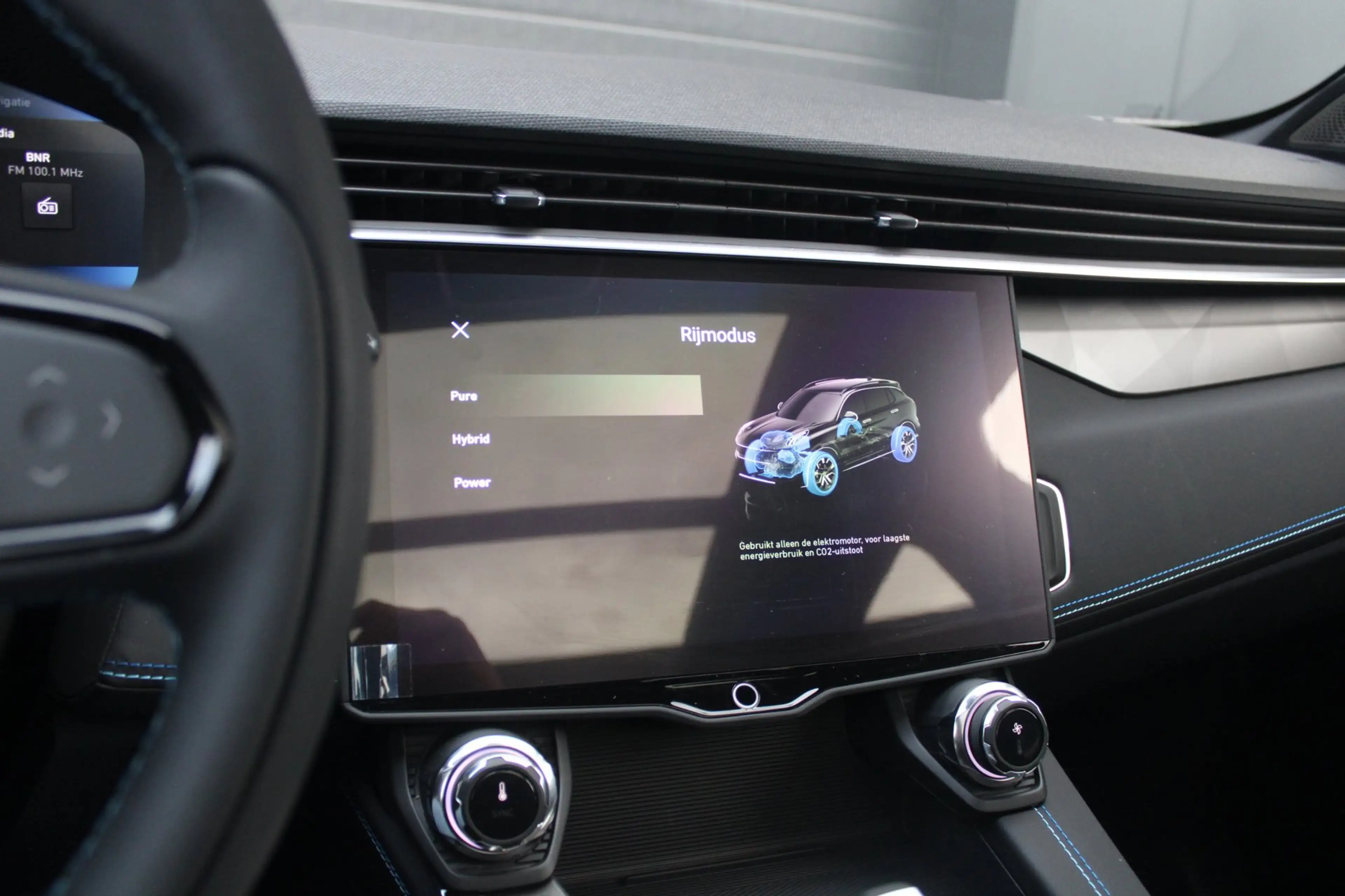 Lynk & Co 01 1.5 PHEV | Trekhaak | Black Pack | Pano | Stuurver — photo 14