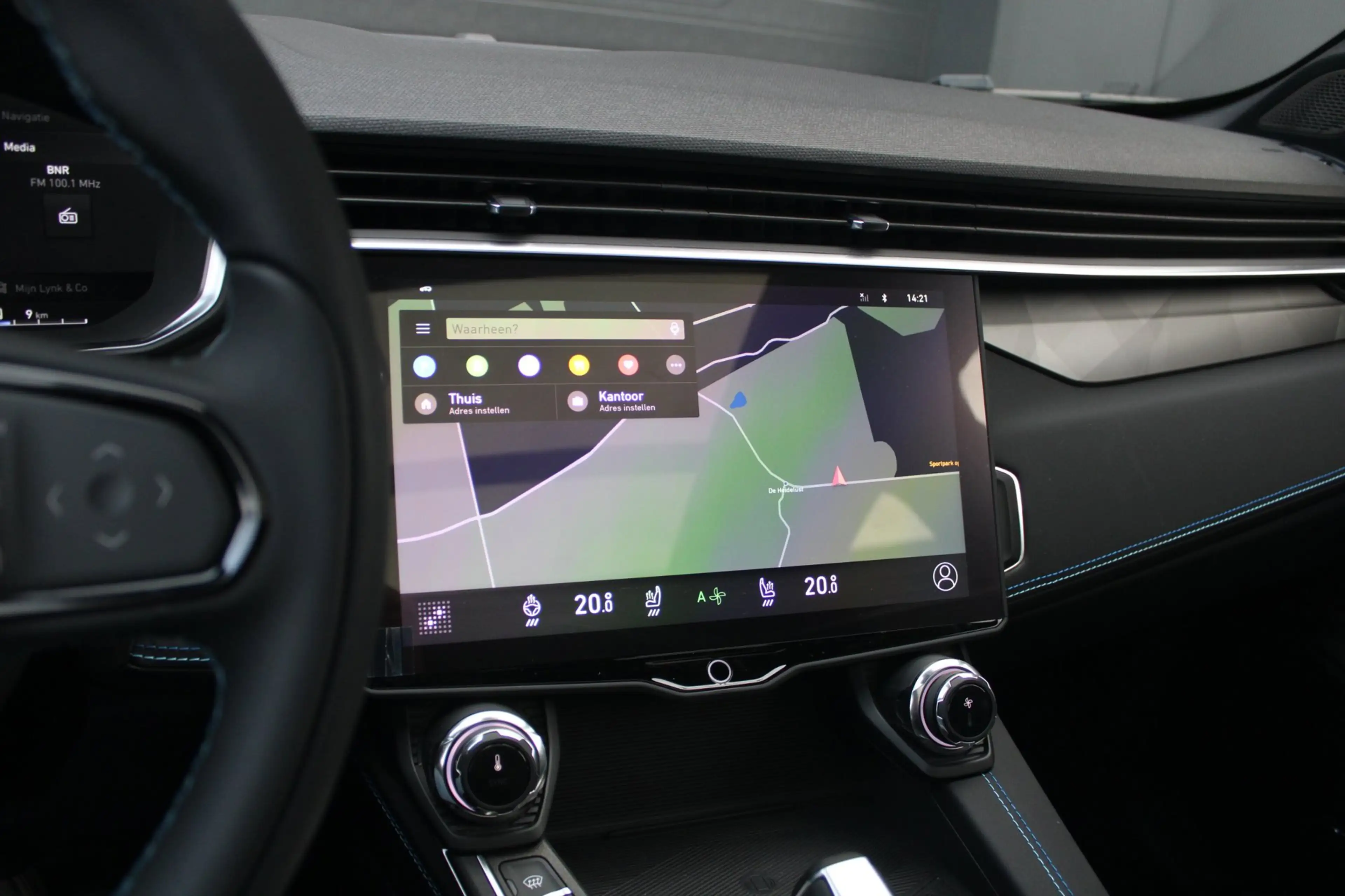 Lynk & Co 01 1.5 PHEV | Trekhaak | Black Pack | Pano | Stuurver — photo 12