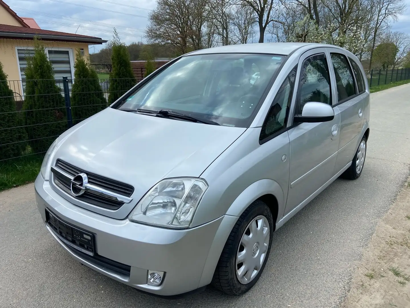 Opel Meriva Edition Grau - 1