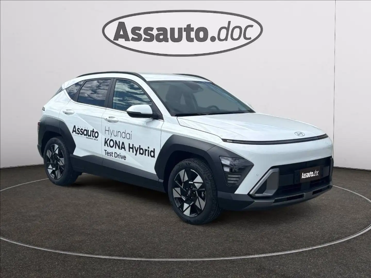 Hyundai KONA 1.6 gdi hev X Line 2wd 141cv dct Bílá - 1