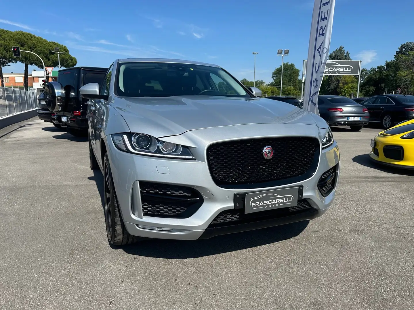 Jaguar F-Pace F-Pace 2.0d R-Sport awd 180cv auto/tetto/km doc Argento - 1