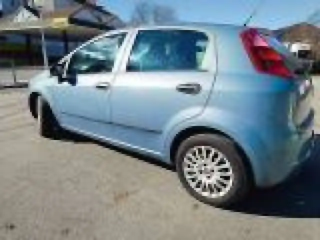Fiat Grande Punto view 4
