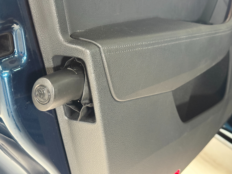 Skoda Superb Style Lim. iV AUT Kamera Pano 1.Besitz — photo 12