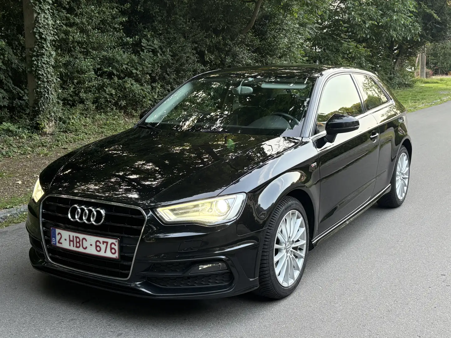 Audi A3 1.6 TDi Ambition S line - 1