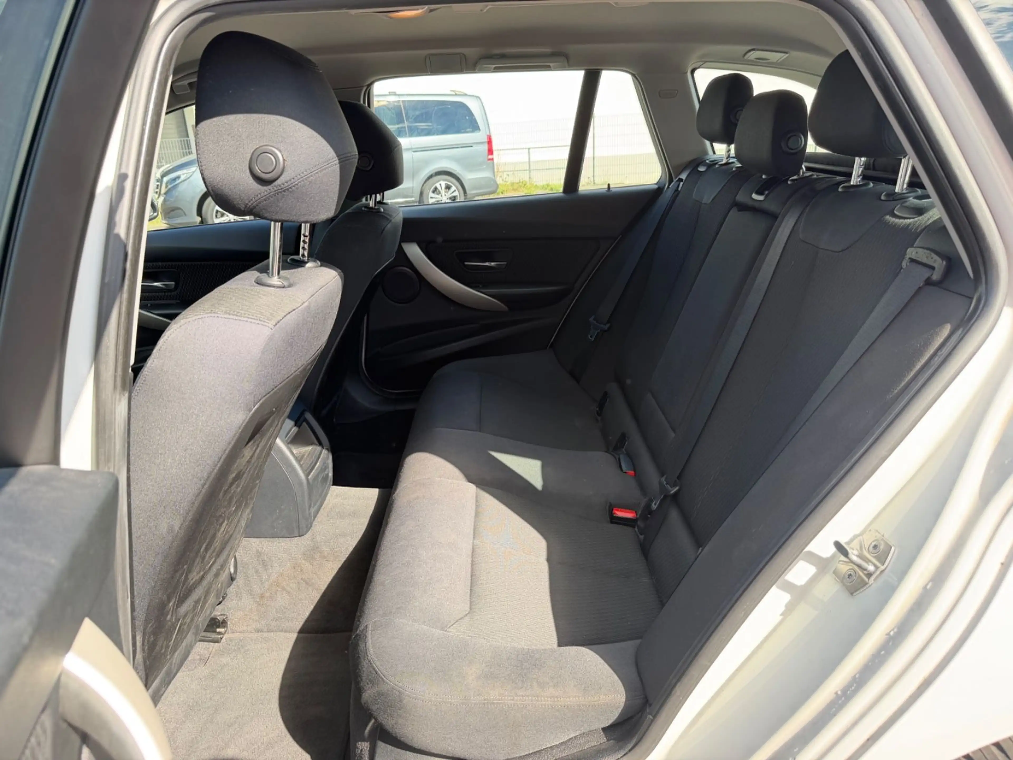 BMW 316 3 Touring 316 d — photo 12