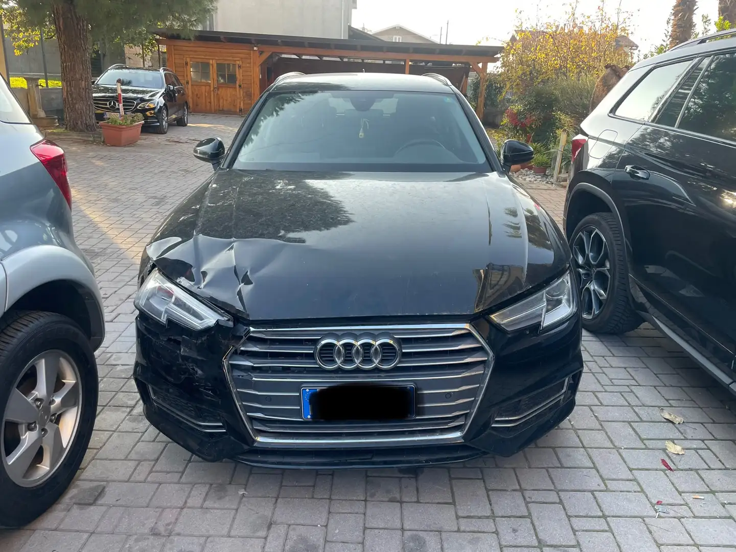 Audi A4 Avant 2.0 tdi S line edition 150cv Nero - 1