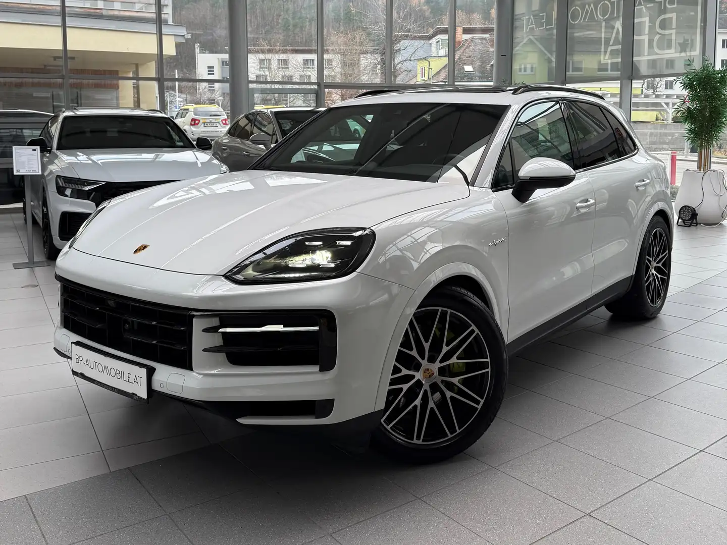 Porsche Cayenne III E-Hybrid 21,8kWh PHEV // FACELIFT // PANO // Weiß - 1