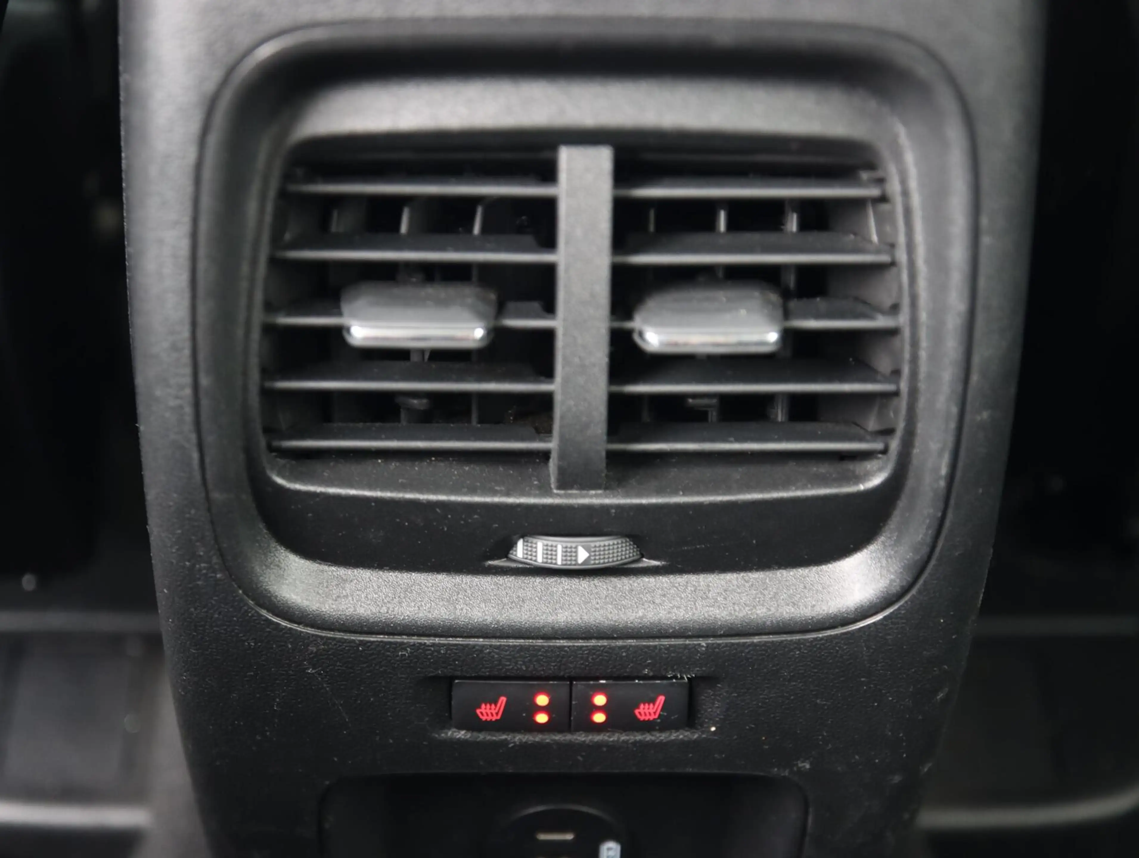 Ford Kuga 2.5 PHEV Titanium X | Trekhaak | SOH 97,5% — photo 21