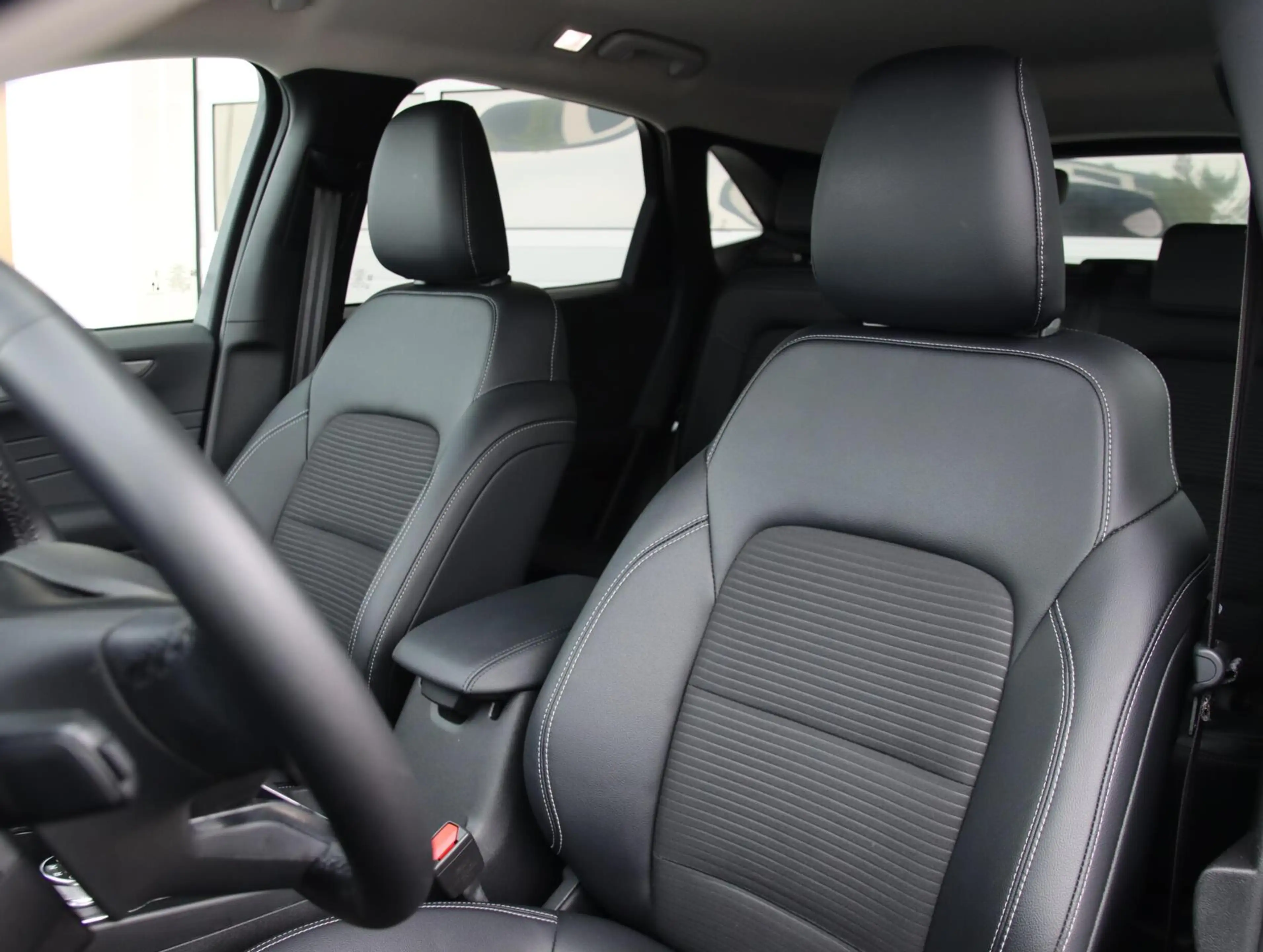 Ford Kuga 2.5 PHEV Titanium X | Trekhaak | SOH 97,5% — photo 6