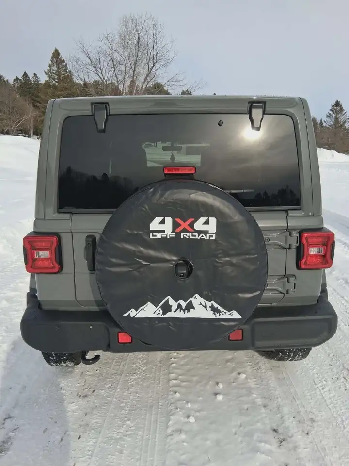 Jeep Wrangler снимка Jeep Wrangler