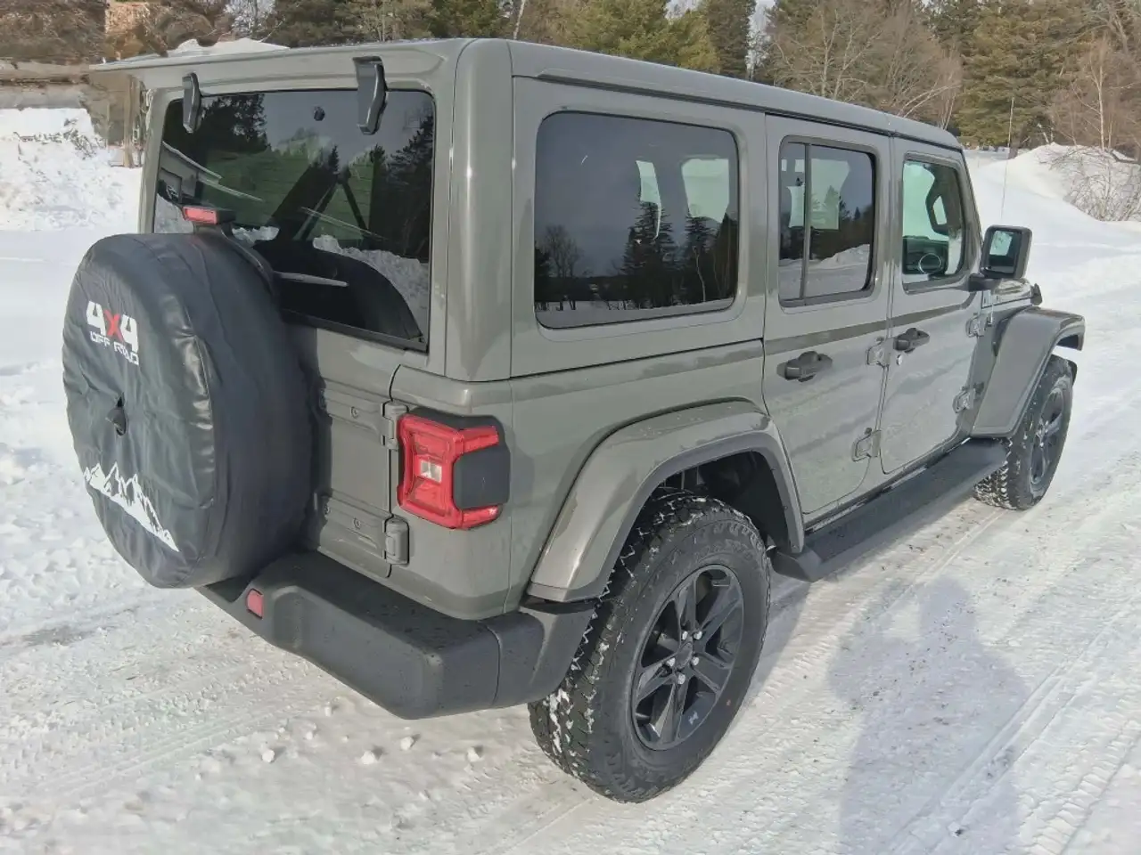 Jeep Wrangler снимка Jeep Wrangler