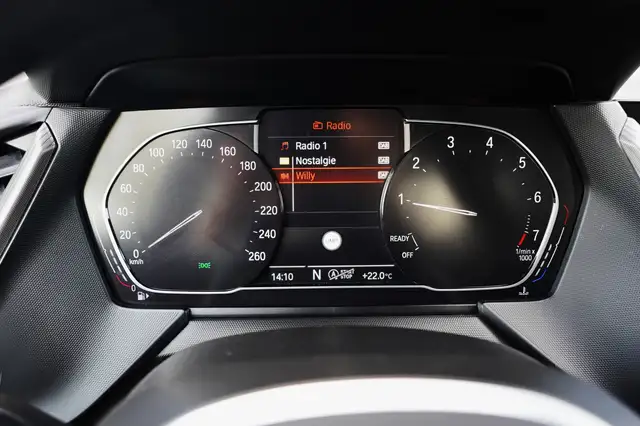 BMW 2 Series view 20