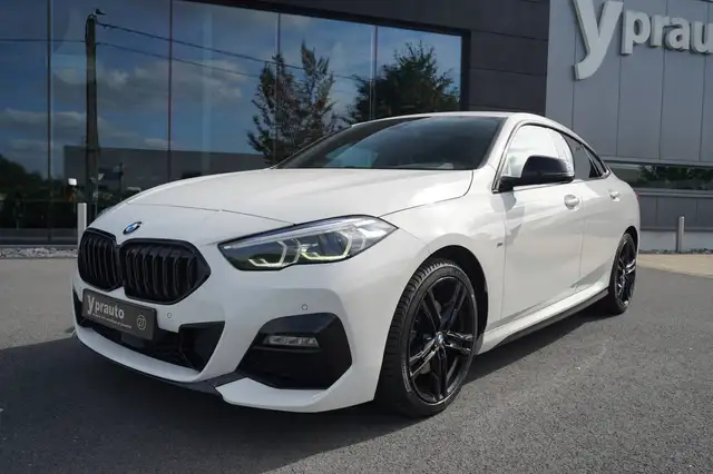 BMW 2 Series view 6