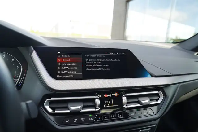 BMW 2 Series view 27