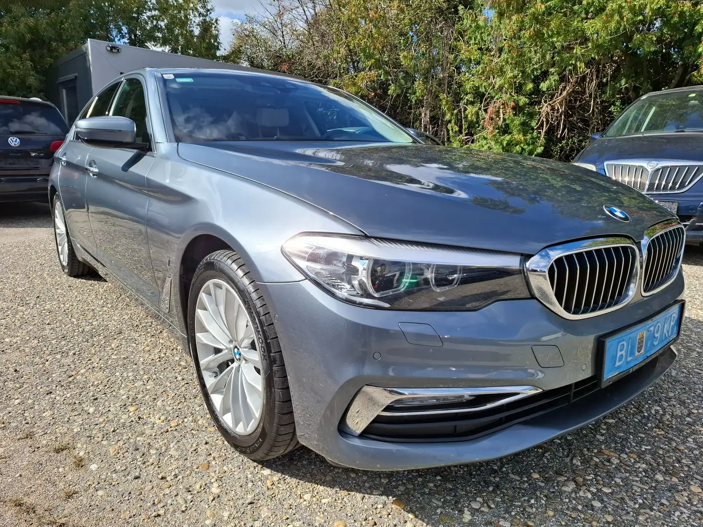 BMW 530 530 e iLuxury Line+Vollleder+Schiebedach Grau - 1
