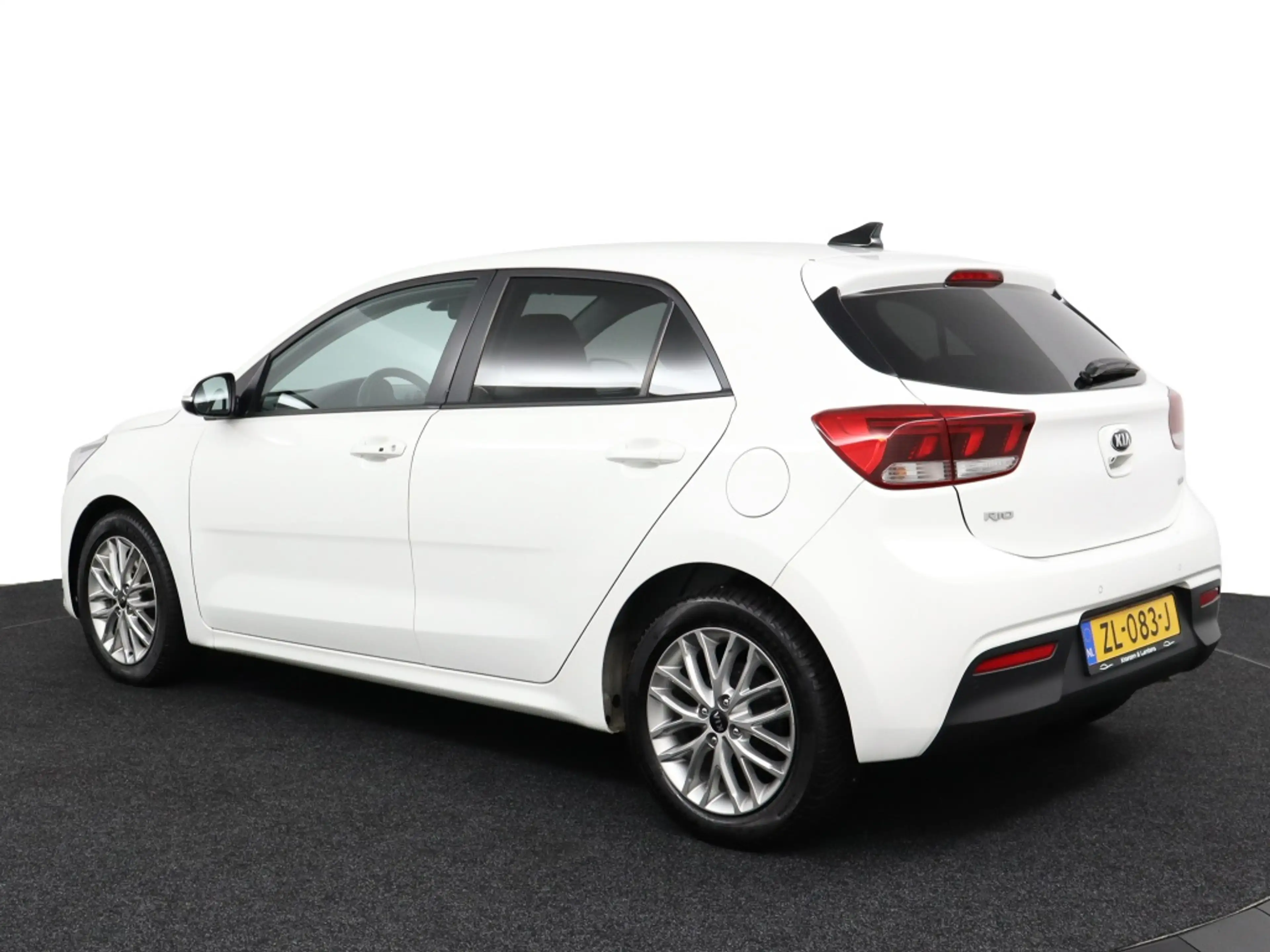 Kia Rio 1.0 TGDI Dynamic Plus Line — photo 13
