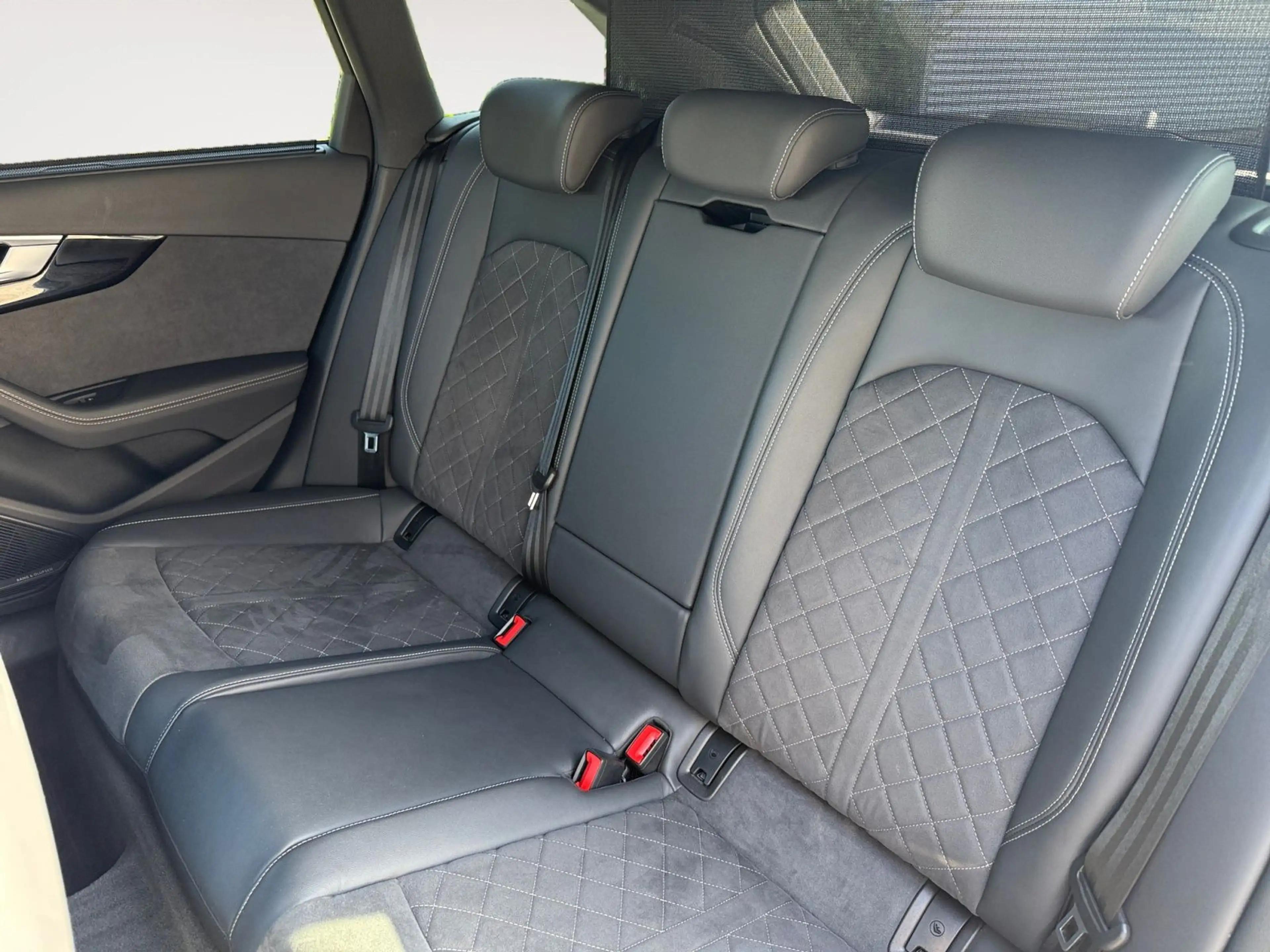 Audi RS4 qu. DRC *schwarzpaket*B+O*Navi* — photo 14