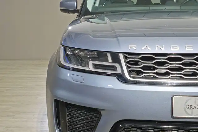 Land Rover Range Rover Sport view 11