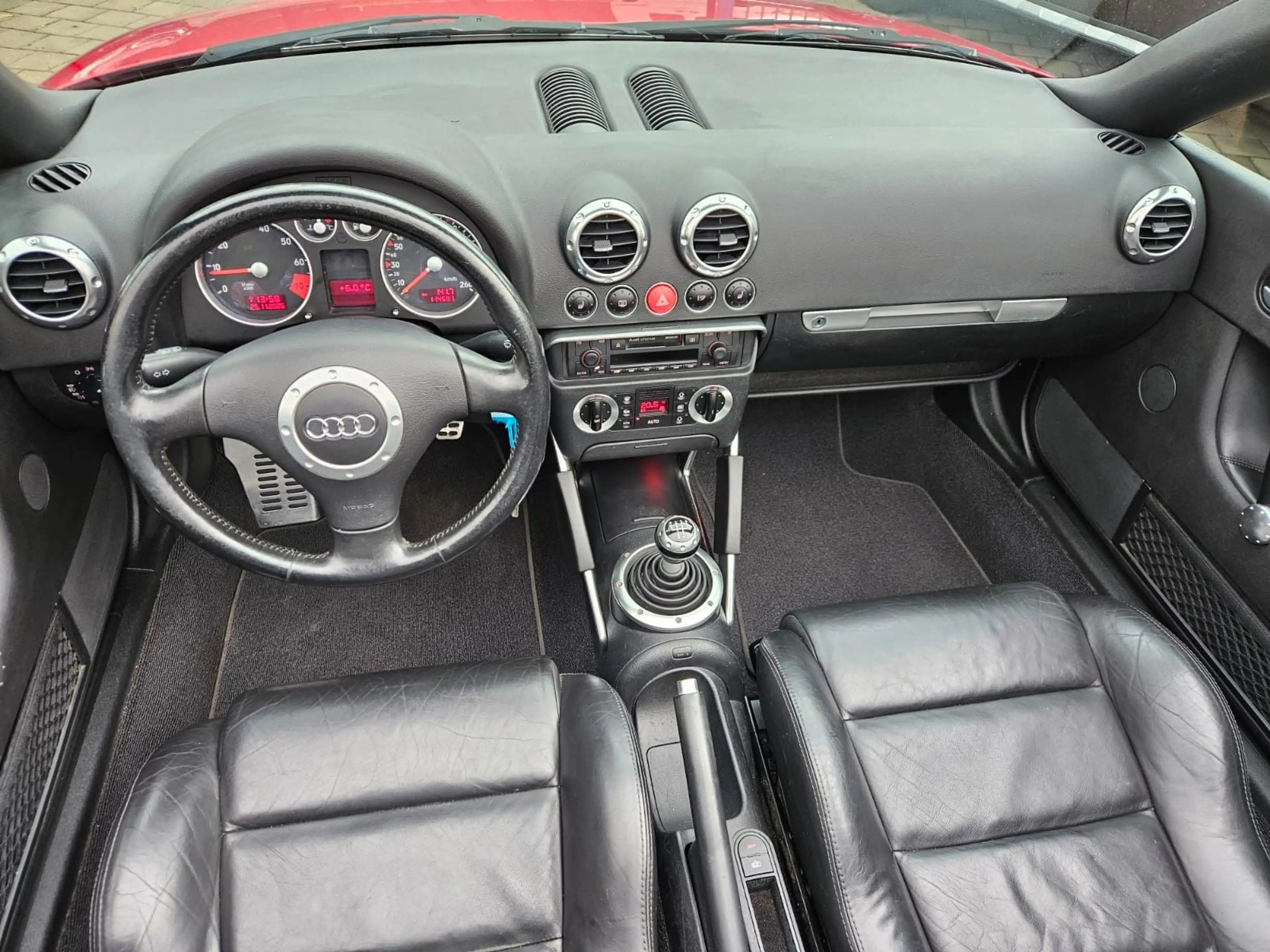 Audi TT Coupe/Roadster 1.8 T Roadster — photo 15