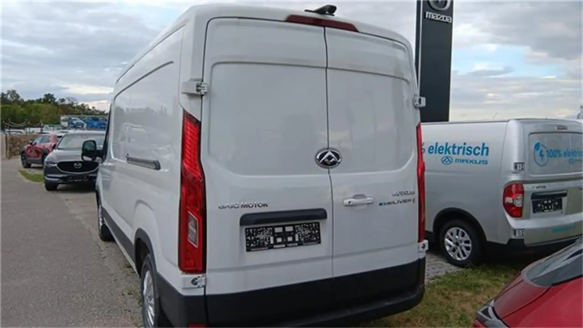 Maxus eDeliver 9 Edeliver 9 Kasten 51,5kWh L2H2 Blanco - 2