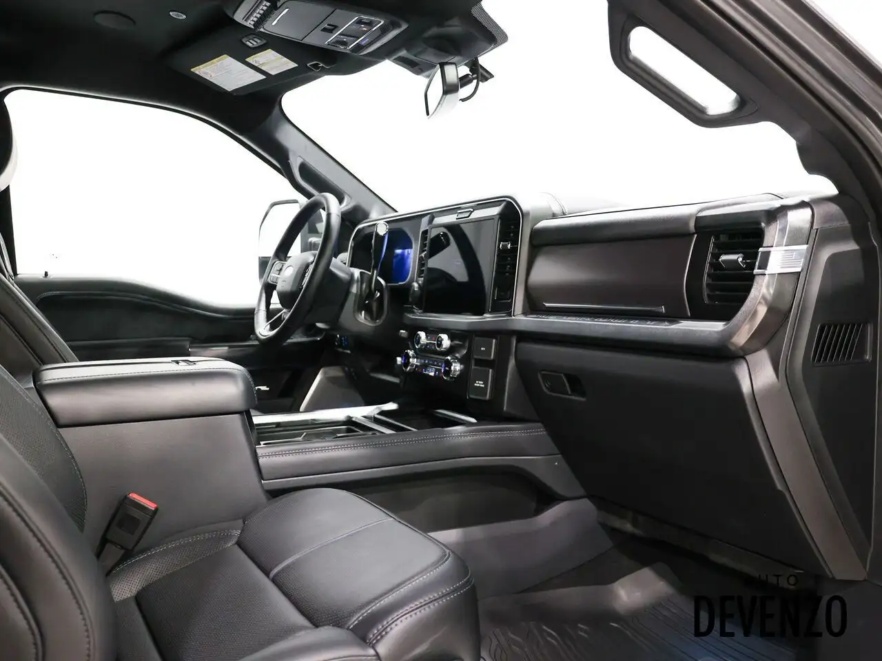 Ford F-450 Super Duty photo Ford F-450 Super Duty