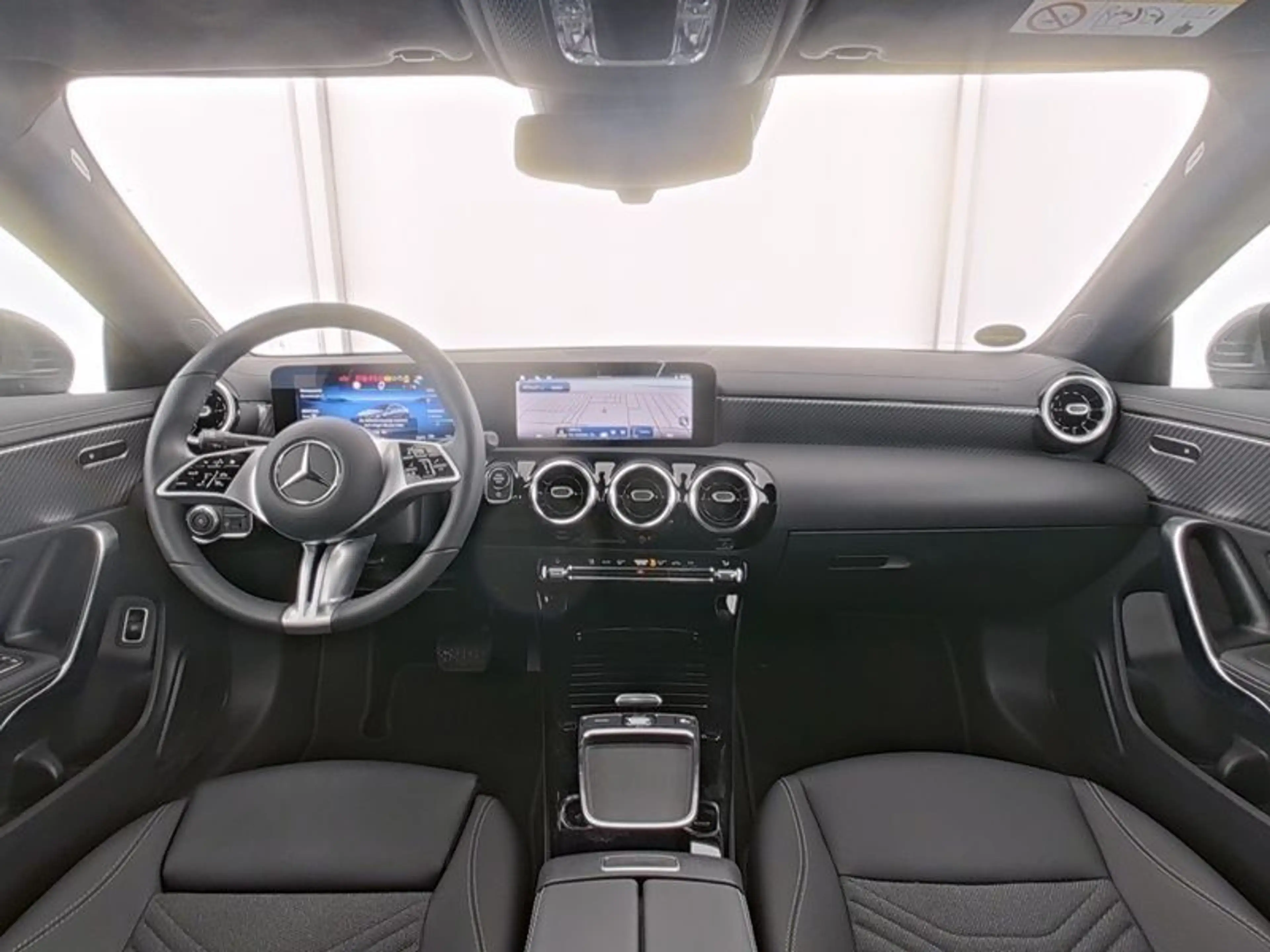 Mercedes-Benz CLA 180 7GDCT PROGRESSIVE ADVANCED WINTER KAMERA — photo 8