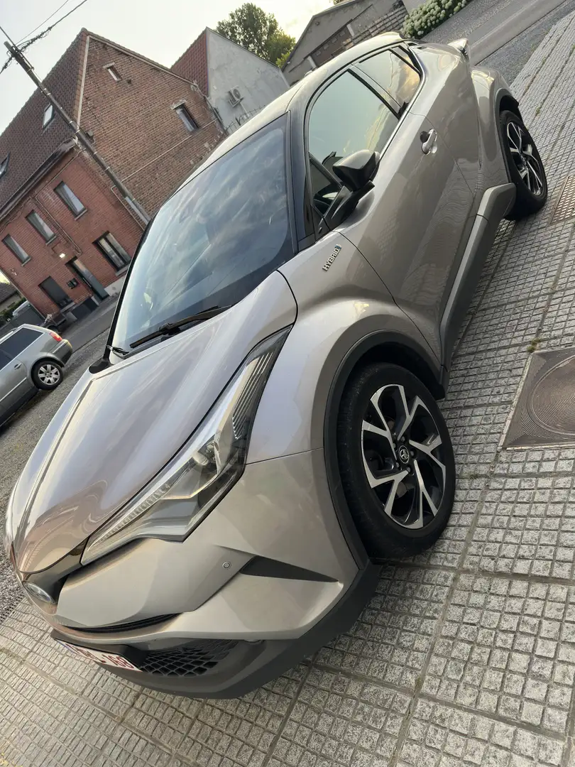 Toyota C-HR C-ULT - 1
