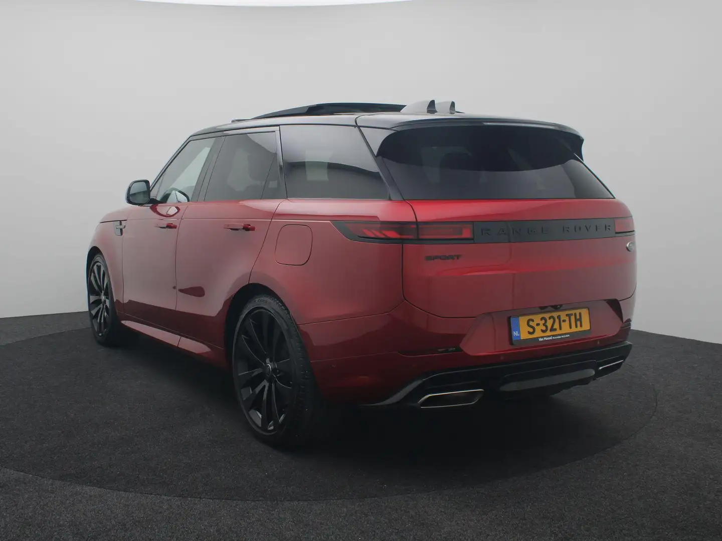Land Rover Range Rover Sport 3.0 P510e First Edition | 23" | Black Pack | Cold Rood - 2