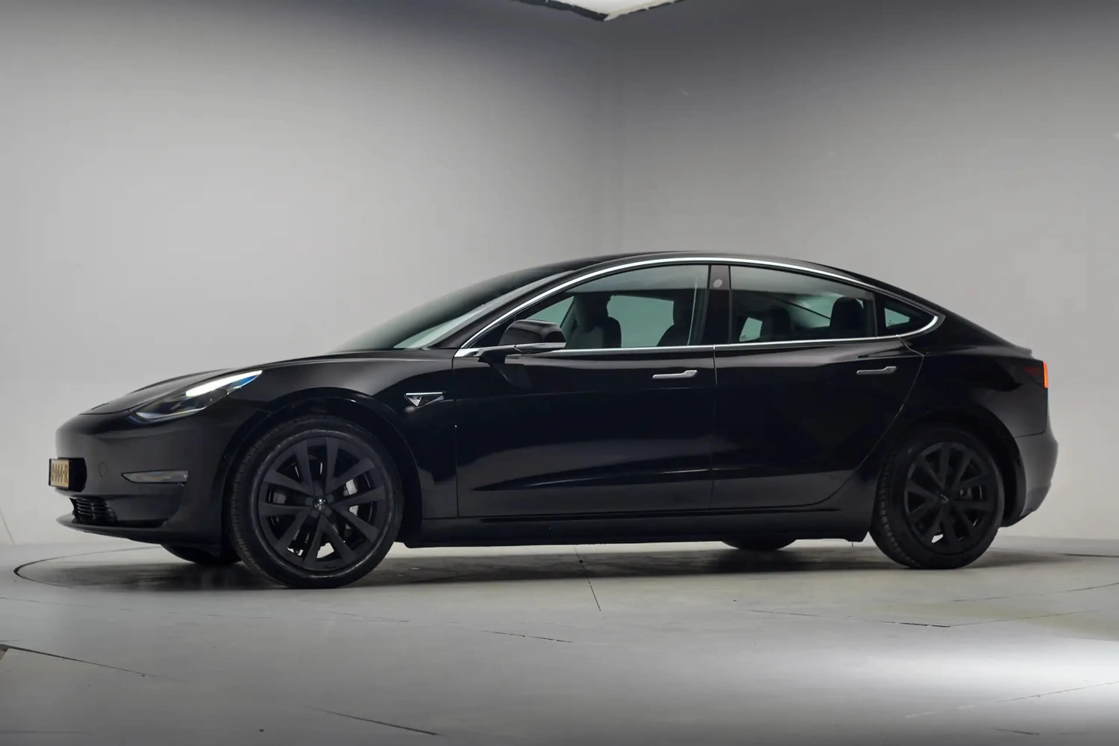 Tesla Model 3 Standard RWD Plus 60 kWh [ Panoramadak Stoelverwar — photo 2