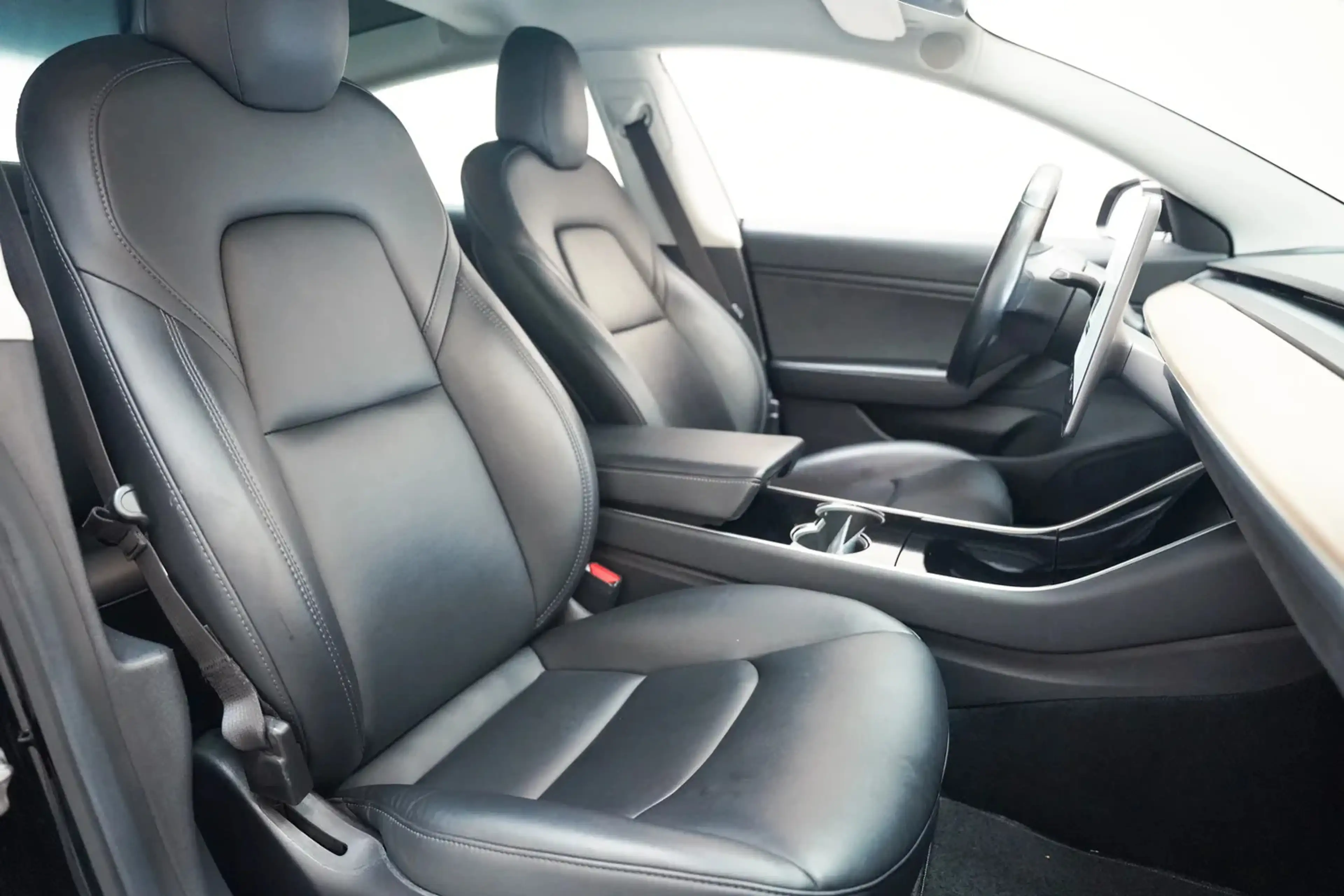 Tesla Model 3 Standard RWD Plus 60 kWh [ Panoramadak Stoelverwar — photo 10