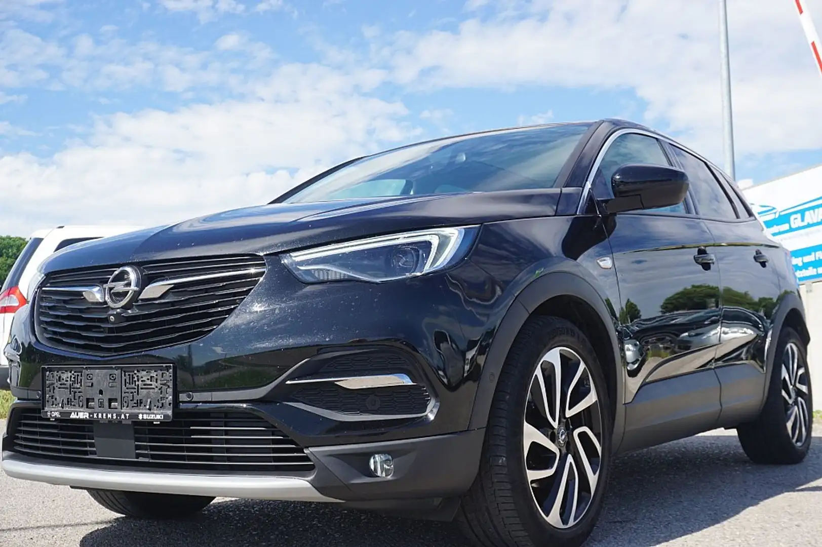Opel Grandland X 1,6 CDTI BlueInj. Innovation Aut. Start/Stopp Noir - 2