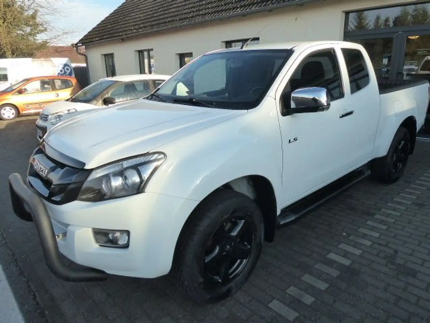 Isuzu D-Max Space Cab 4WD Weiß - 2