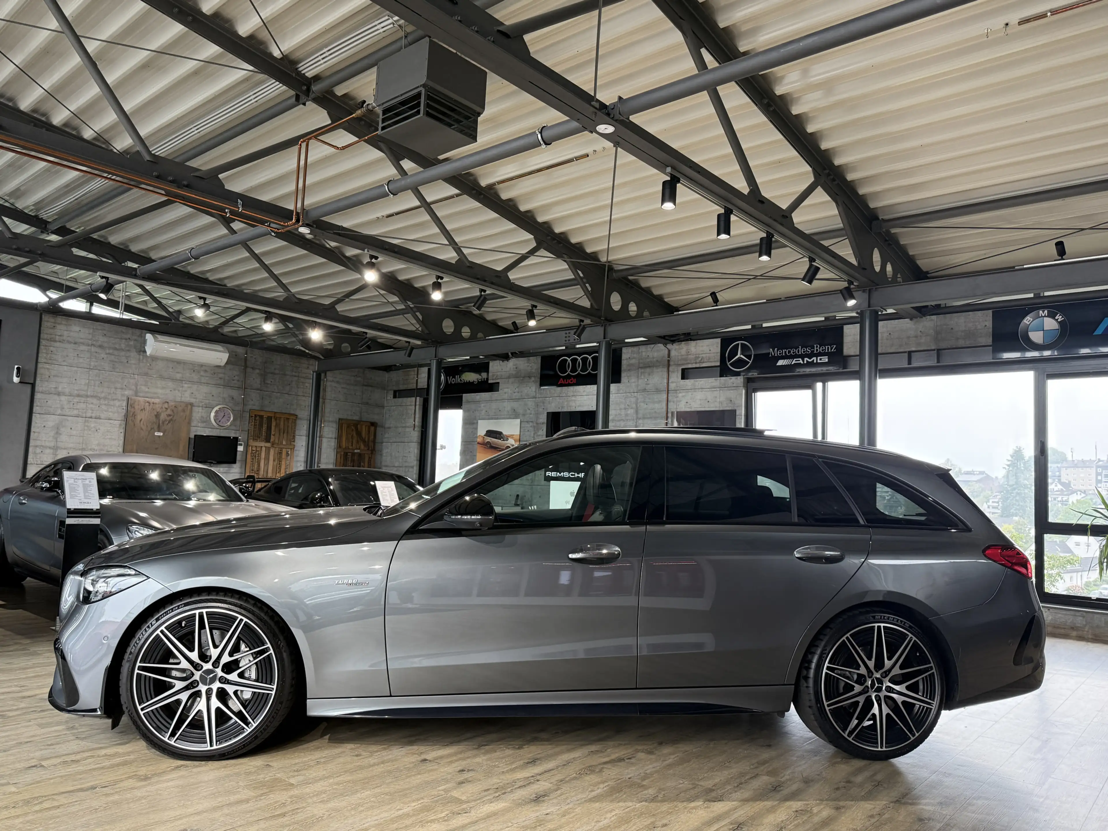 Mercedes-Benz C 43 AMG 4Matic T*PERF.ABGAS*360°KAM*DISTR.*HUD* — photo 3