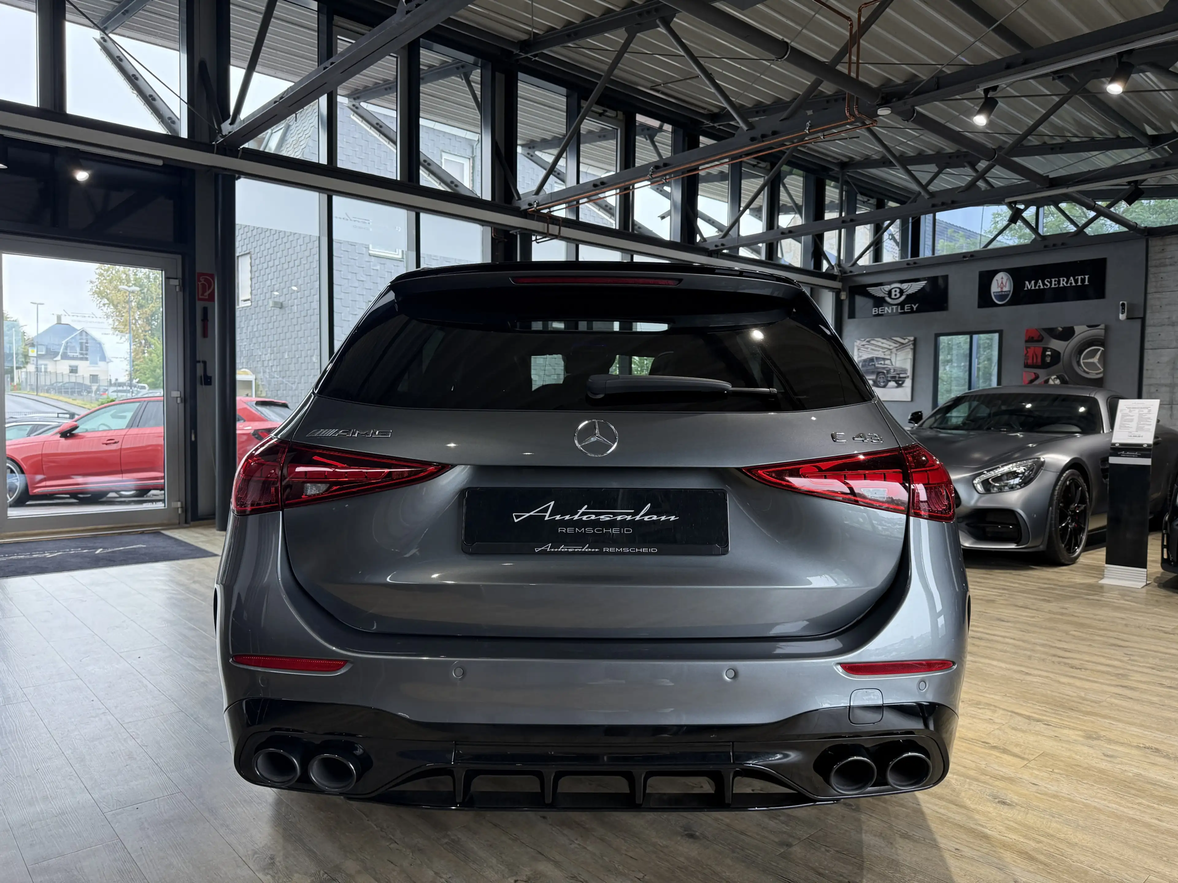 Mercedes-Benz C 43 AMG 4Matic T*PERF.ABGAS*360°KAM*DISTR.*HUD* — photo 6