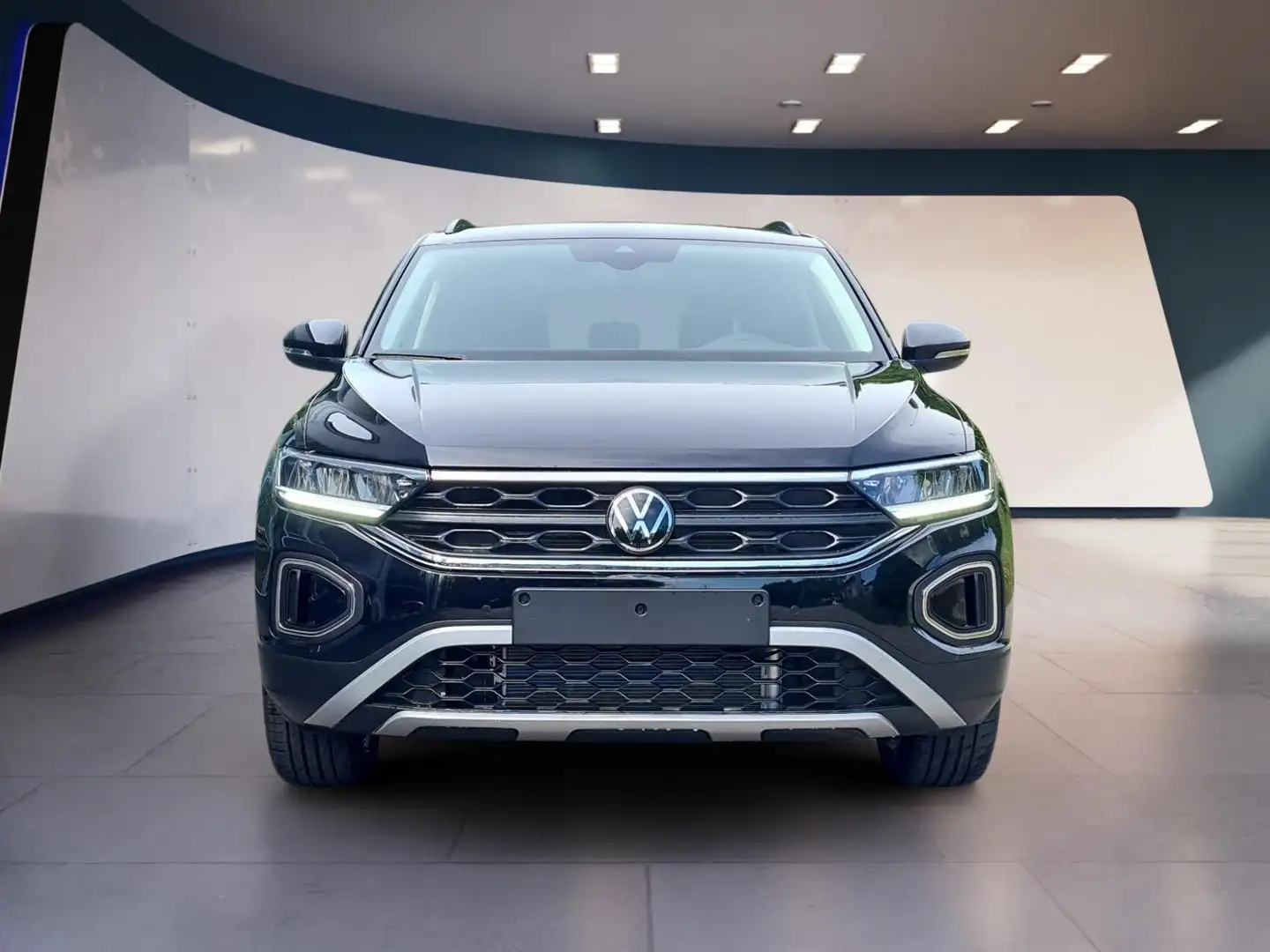 Volkswagen T-Roc Life 1.5 TSI DSG 110 kW (150 PS), Automatik Schwarz - 2