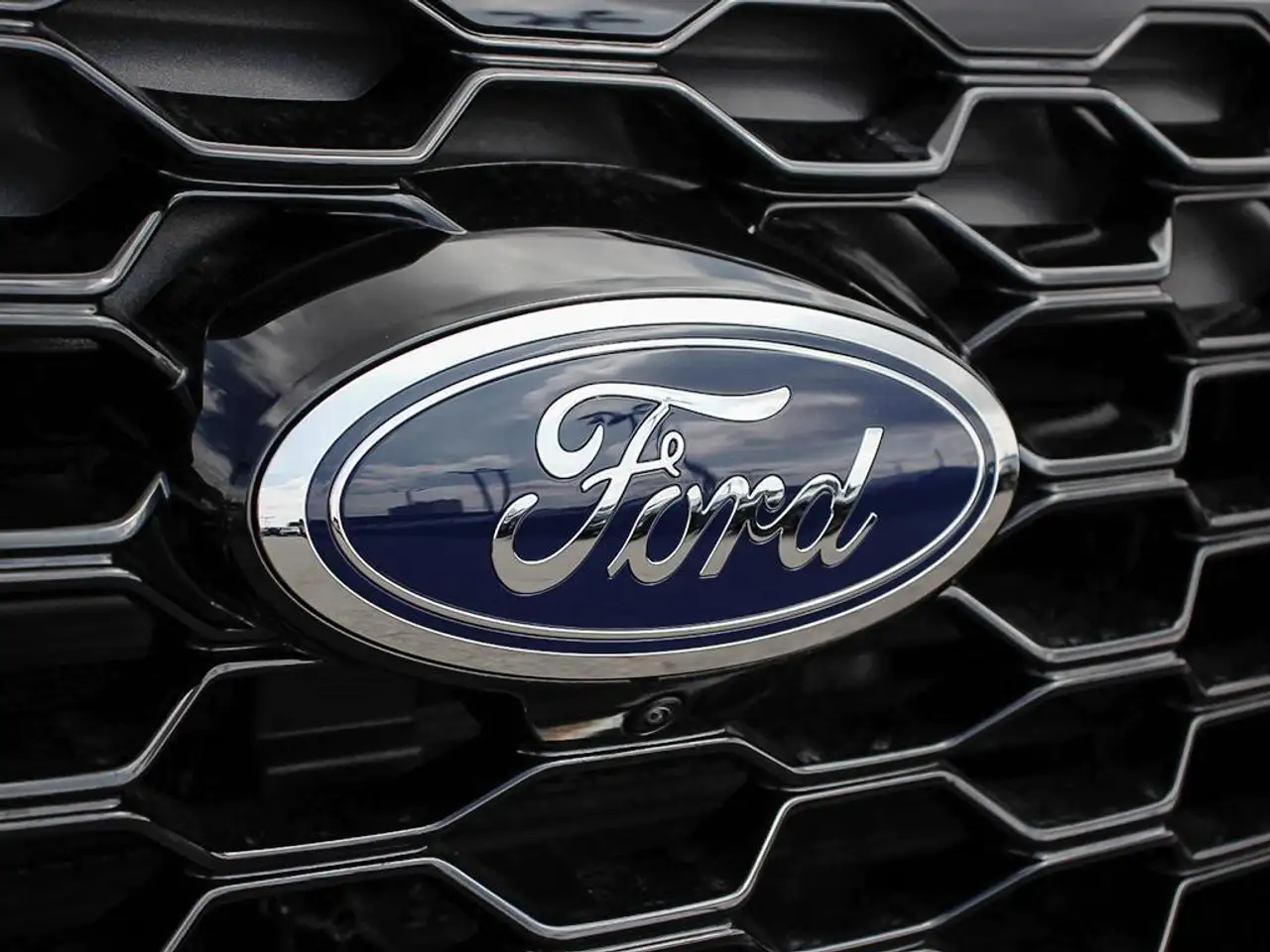 Ford Explorer снимка Ford Explorer